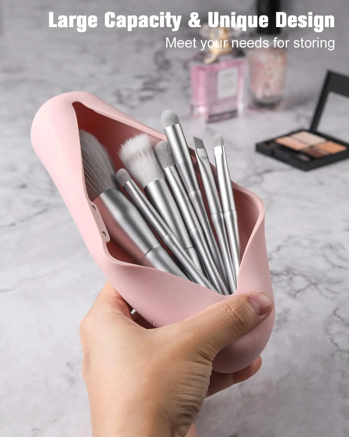 FERYES Large Travel Makeup Brush Holder, Magnetic Anti-fall Out Silicon Portable Cosmetic Face Brushes Holder, Soft and Sleek Makeup Tools Organizer for Travel- (8.27 * 2.36 * 1.57)
