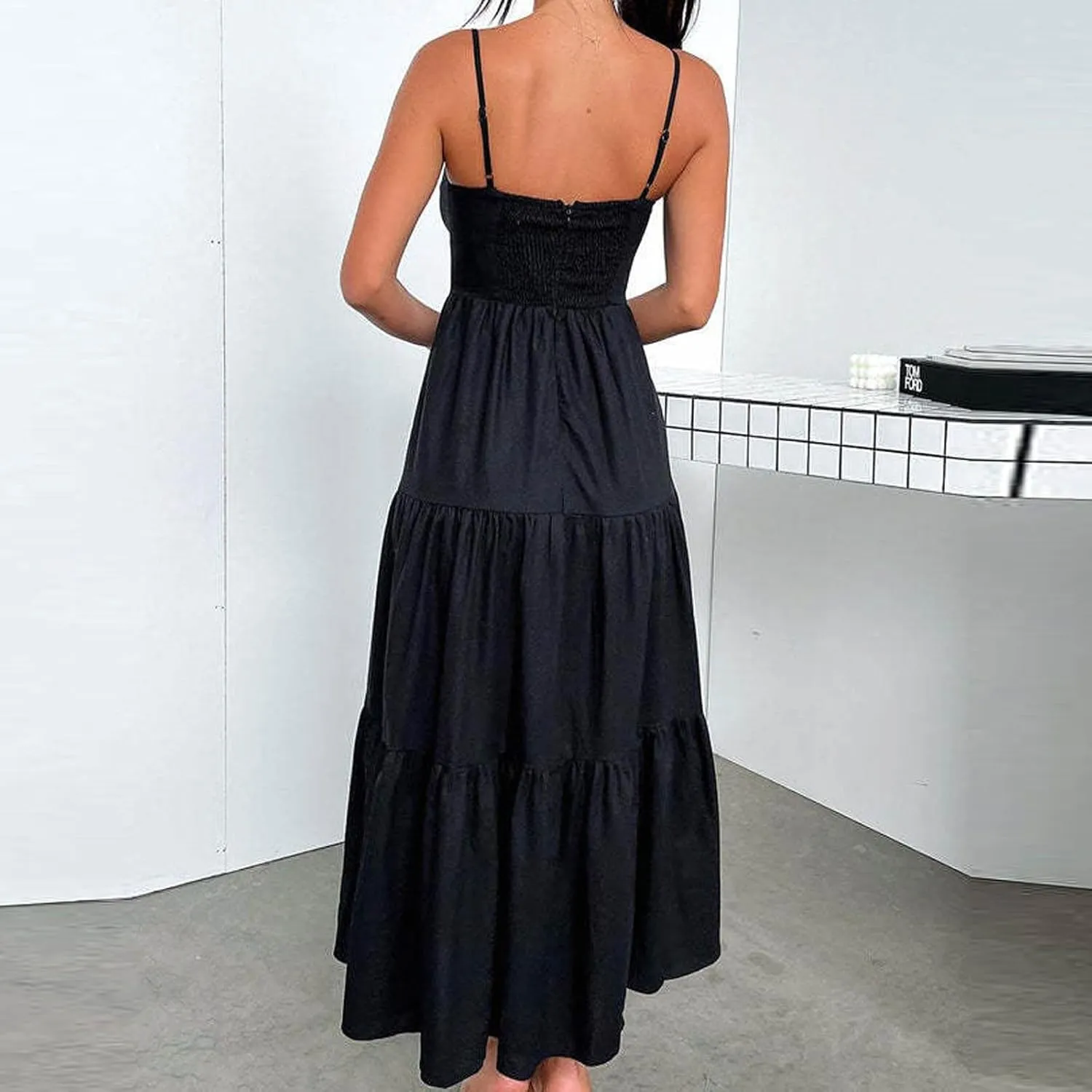 Maxi Dresses for Women Front Cutout Straps Elegant Wrap Dress Square Neck Sleeveless Flowy Ruffle Tiered Sun Dress