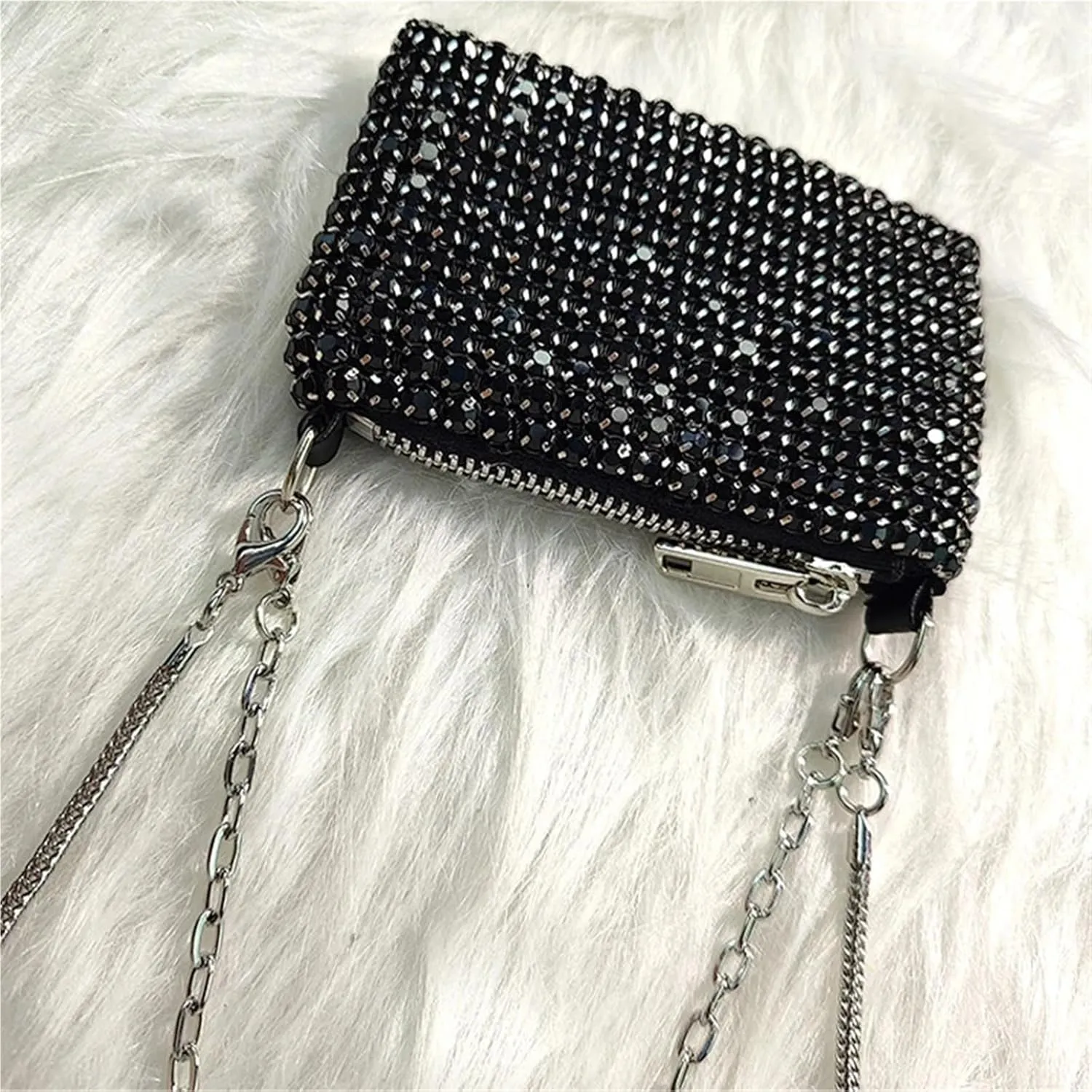 Sequin Evening Clutch Bag Small and Light Purses for Women Fashion Mini Crossbody Bag Rhinestone Casual Party Evening Bag Exquisite Mini Purse for PartyCocktail(Black)