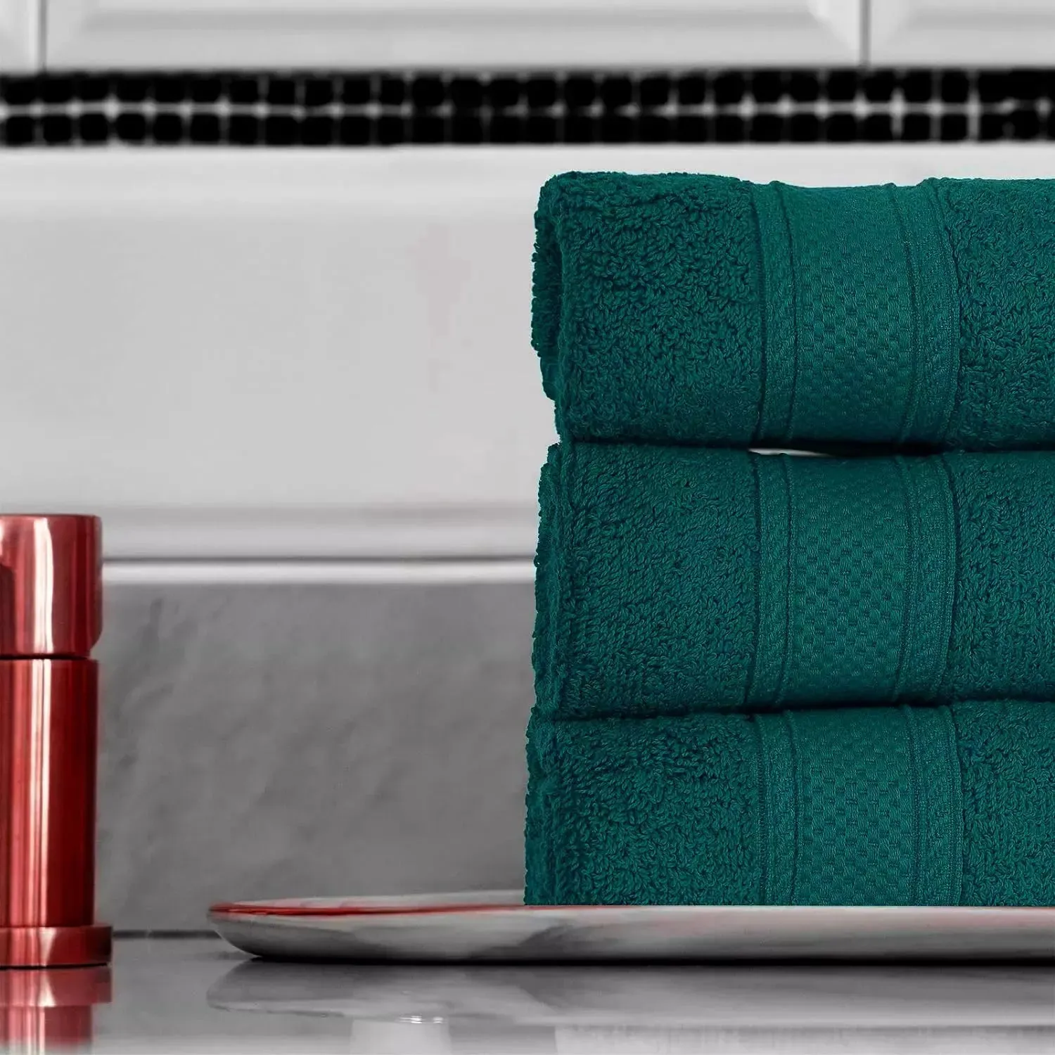 Treat Yourself with 800 GSM Super Soft Egyptian Hand Towel Sets Today!