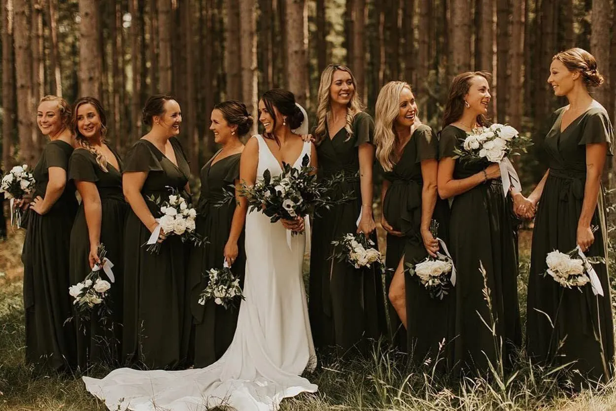 V Neck Bridesmaid Dresses with Slit Chiffon Short Sleeve Prom Dresses Long Pleated Evening Gown with Pockets UU107