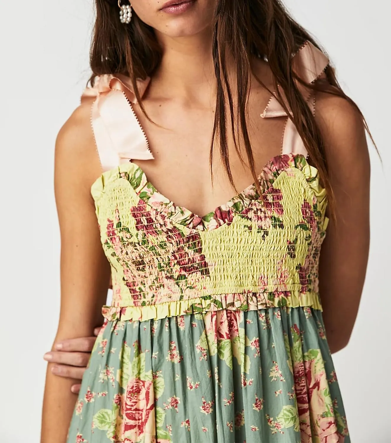 Women Summer Dresses Flowy Smocked Maxi Dress Sleeveless Tie Shoulder Boho Dresses Y2K Floral Beach Sundresses