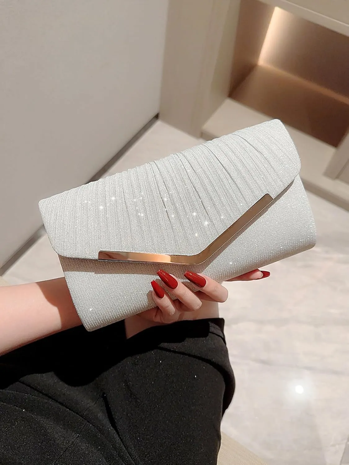 Women's Rhinestone Evening Bag Purse Glitter Clutch Crystal Pearl Party Handbag with Chain
