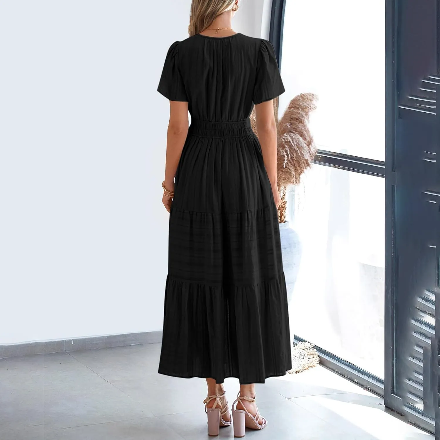 Womens Summer 2025 Casual Midi Dresses Lightweight Short Sleeve V Neck Elastic Waist Boho Beach Dress with Pockets
